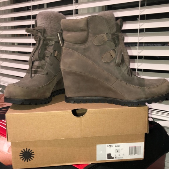 ugg valory waterproof boot